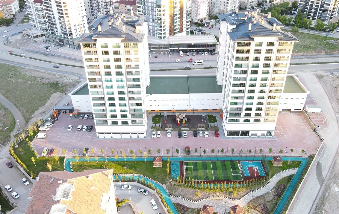 Üçgen Meydan Yaşam Konutları